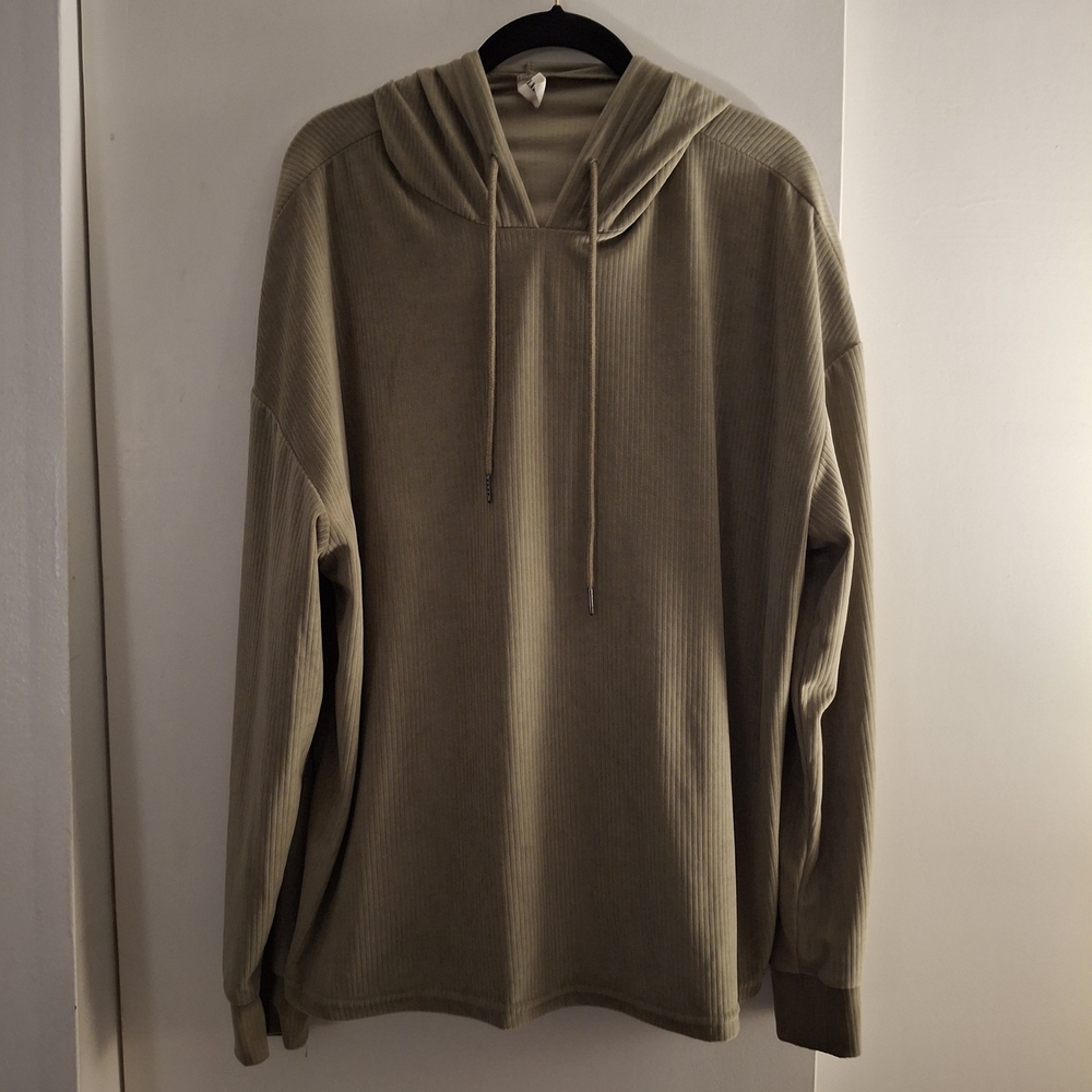 I Believe Women's Green Hoodie Shirt